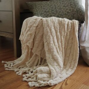 Knitted Wool Throw Blankets