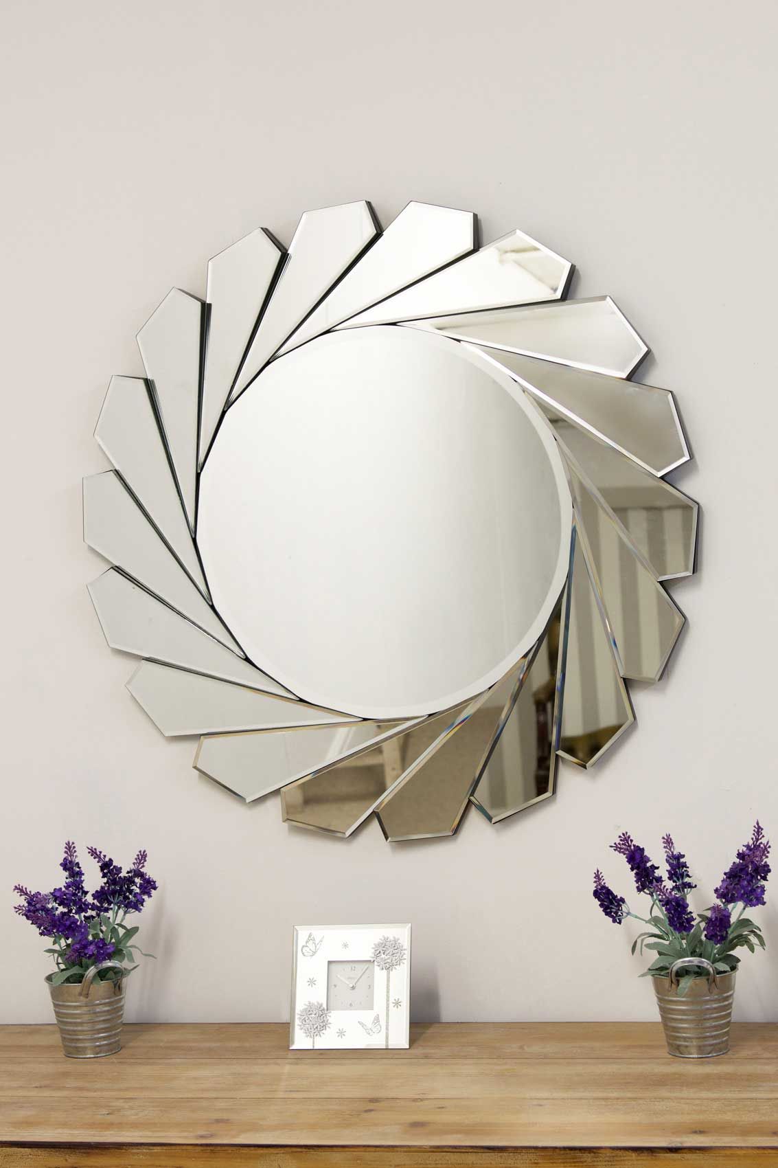 Frameless Geometric Mirror